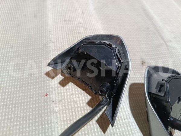 Кнопки руля Suzuki Grand Vitara оригинальный номер 3746077K30