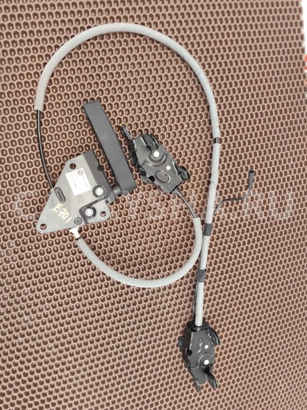 Замок багажника BMW X5 