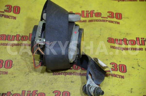 Ремень безопасности Mitsubishi Colt 