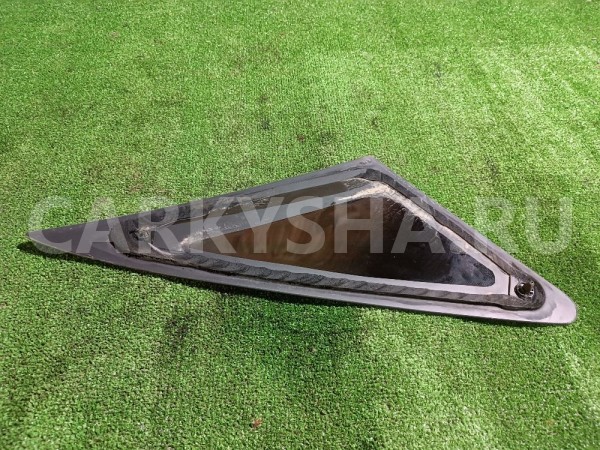 Стекло кузова заднее левое глухое Ford Focus 