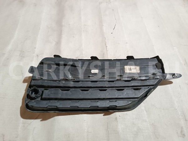 Решетка в бампер левая Volvo XC90 