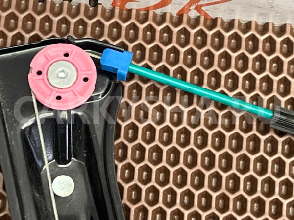 Стеклоподъемник BMW X1 оригинальный номер 51 33 7 281 882, 51 33 7 281 882, 51337281882, 7281882, 67 62 7 406 624, 67627406624, 7406624, 67 62 7 285 856, 67627285856, 7285856