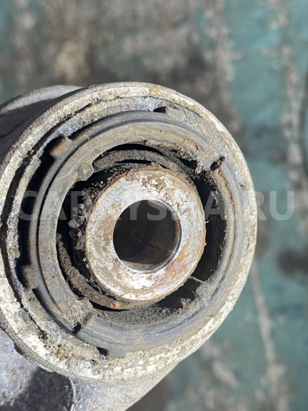 Кулак задний левый Honda CR-V 3 2007-2012 Honda CR-V оригинальный номер 52215SWAA00