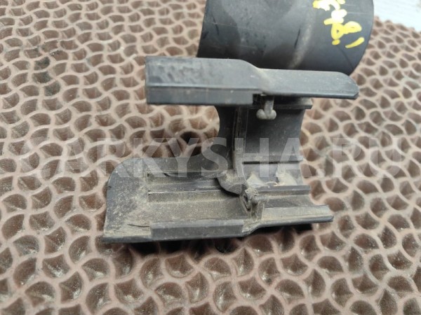 Щиток болта амортизатора BMW X1 