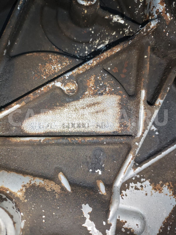 Крышка двигателя передняя Mazda MPV II  3.0 Mazda 2 оригинальный номер 1S7E6D080AB