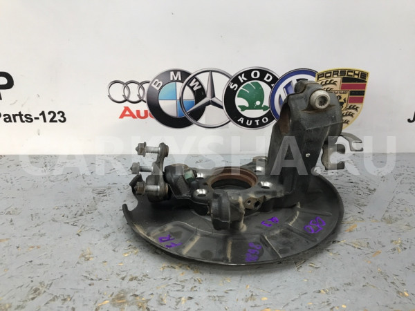 Кулак поворотный передний правый Audi Q3 2012 Audi Q3 