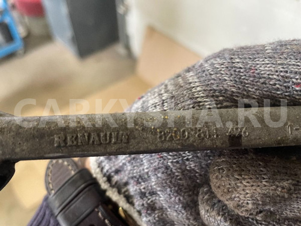 Кронштейн генератора Renault Megane 2 Renault 20 оригинальный номер 8200811496