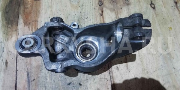 Цапфа задняя левая Land Rover Evoque 2012 Land Rover Range Rover Evoque оригинальный номер LR024483