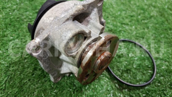 Насос водяной (помпа) Ford Focus 2007 Ford Focus оригинальный номер KP0149