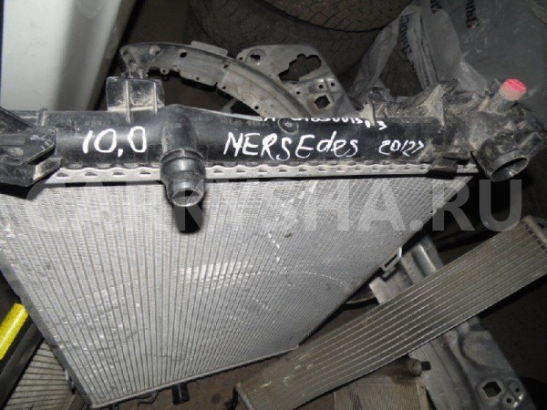 Радиатор основной Mercedes-Benz B-класс W246 (2011—2014) Mercedes-Benz B-klasse оригинальный номер A2465001303