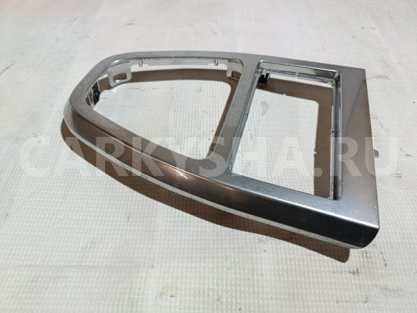 Накладка центральной консоли Land Rover Freelander оригинальный номер 6H52A046C34