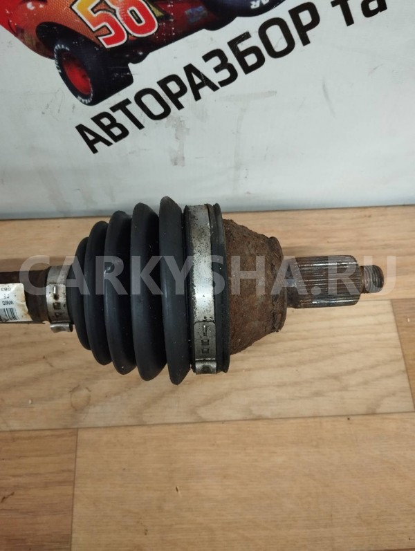 полуось передняя левая Skoda Fabia 