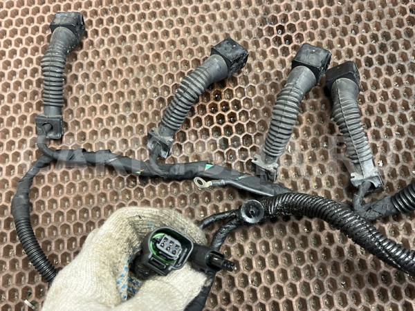 Коса под капотом Mini Clubman оригинальный номер 12 51 7 567 107, 12 51 7 567 107, 12517567107, 7567107, 12 51 7 563 747, 12517563747, 7563747, 7548065