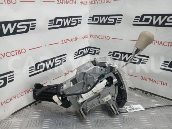 Селектор АКПП Toyota Sienta 