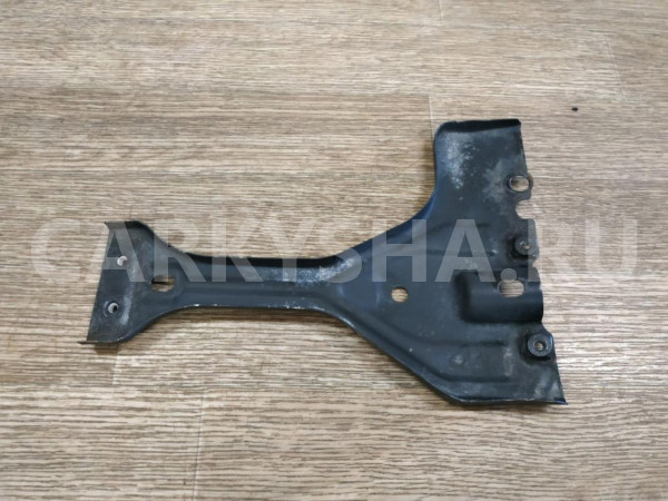 Кронштейн (сопут. товар) Volkswagen Tiguan оригинальный номер 5N0805567B