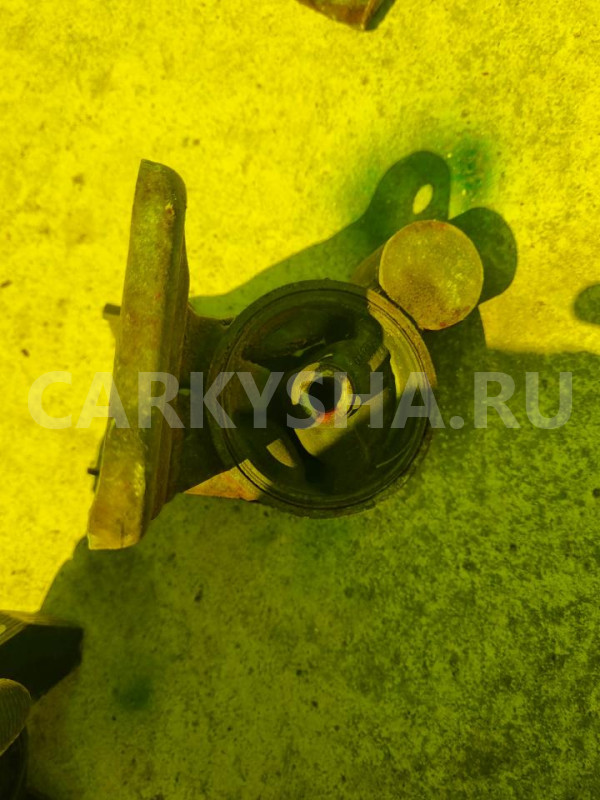 Подушка двигателя Mitsubishi Mirage оригинальный номер MR272063