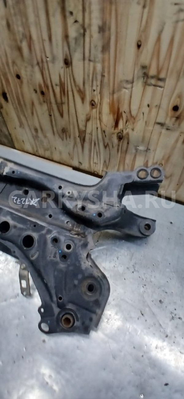 Балка поперечная Toyota Avensis 