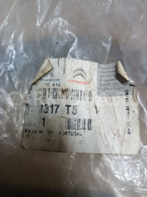 Патрубок системы охлаждения Peugeot 308 I 08-13 Citroen C4 оригинальный номер 1317T5