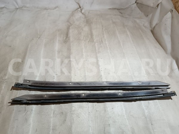 Молдинг лобового стекла Nissan Bluebird Sylphy 