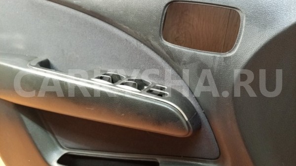 Обшивка двери (дверная карта) передняя левая Mitsubishi Outlander 