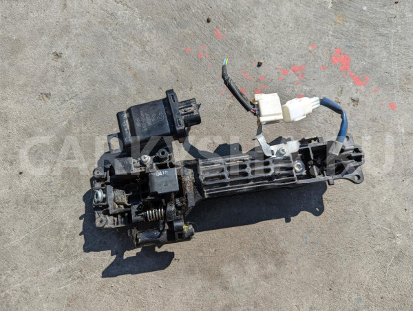 Ручка задней двери Toyota Vanguard оригинальный номер 48411010610