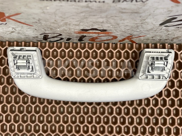 Ручка потолка BMW 5er оригинальный номер 51 16 7 495 617, 51 16 7 495 617, 51167495617, 7495617, 51 16 7 290 027, 51167290027, 7290027, 51 16 9 173 425, 51169173425, 9173425