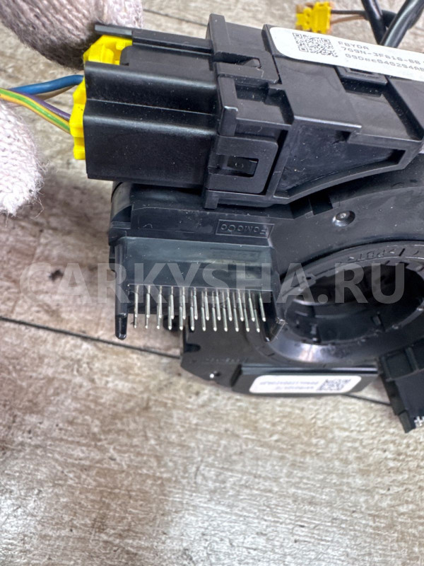 Шлейф подрулевой Land Rover Freelander 2 Land Rover Freelander оригинальный номер 7g9n3f818bb