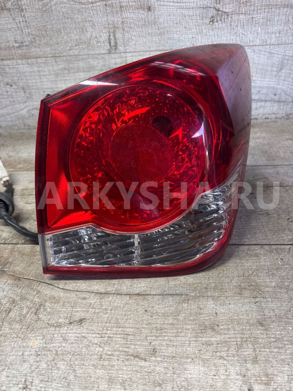 Фонарь правый Chevrolet Cruze J300 Седан, оригинал Chevrolet Cruze оригинальный номер 95393942