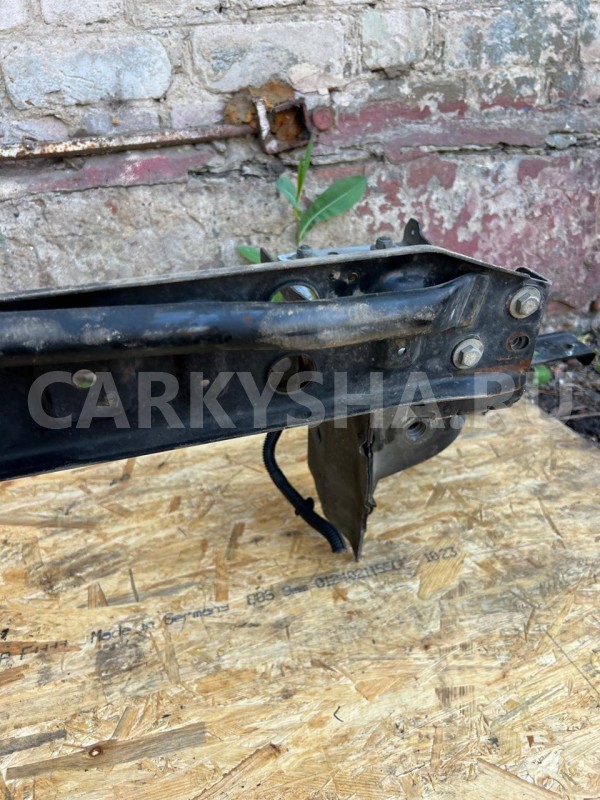 Рамка радиатора передняя Land Rover Freelander Land Rover Freelander 