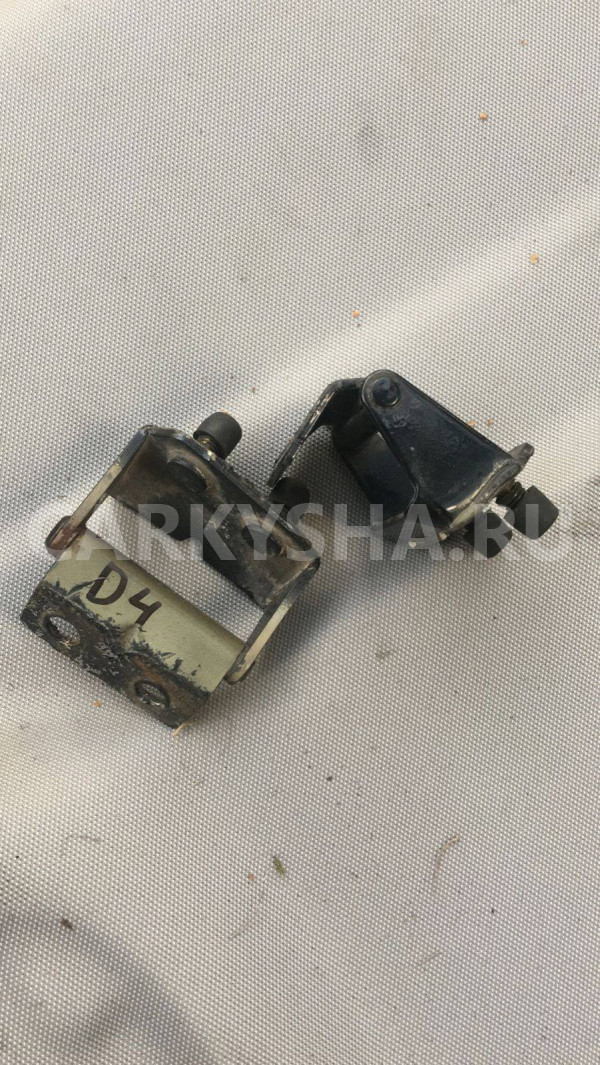 Петля крышки багажника Infiniti QX56(JA60) (2004-2009) Infiniti QX56 