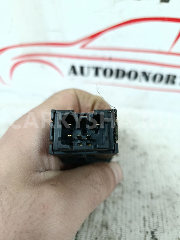 Кнопка подогрева сидений Suzuki SX4 2006-2014 Suzuki SX4 оригинальный номер 3785062J01