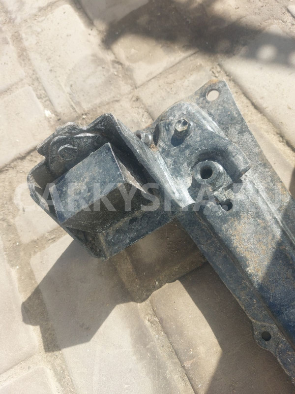 Балка передняя продольная для Toyota Avensis T250 Toyota Avensis оригинальный номер 5120405022