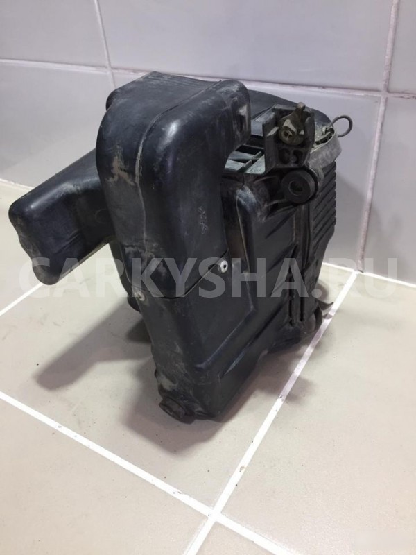 Корпус воздушного фильтра Toyota Cynos 1996г Toyota Cynos 