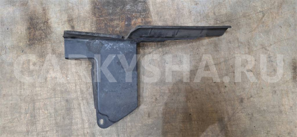 Воздуховод радиатора правый Ford Kuga 2008-2012 Ford Kuga оригинальный номер 1514596
