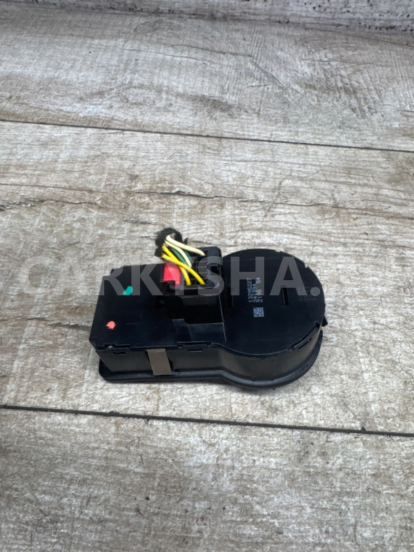 Блок управления светом Chevrolet Cruze Chevrolet Cruze оригинальный номер 13295227