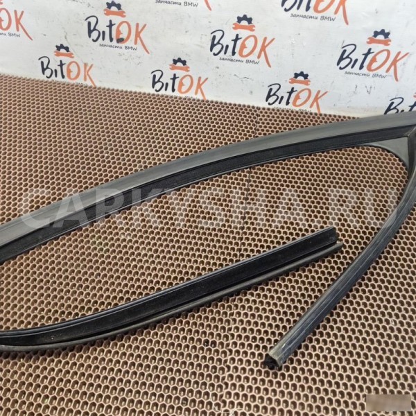 Направляющая стекла BMW X1 