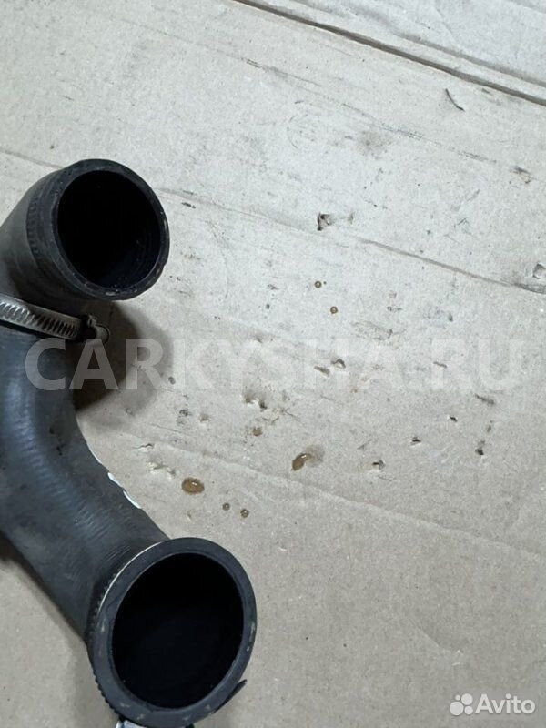Патрубок охлаждения BMW X3 F25 N52B30 2010 BMW X3 оригинальный номер 11 53 7 592 085