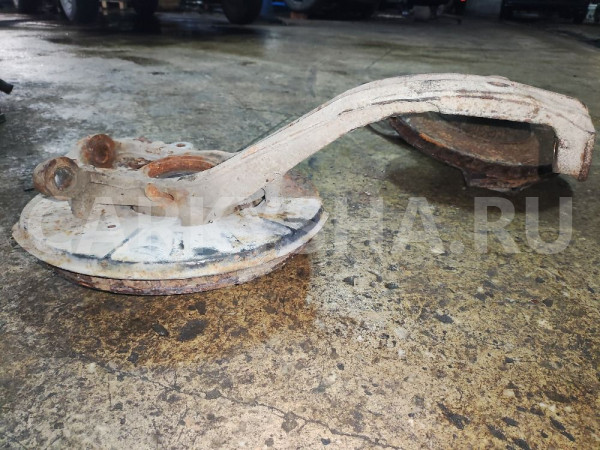Кулак передний правый Audi Q7 2005-2015 Audi 200 оригинальный номер 7L0407258A