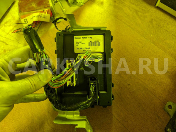Электронный блок Nissan Fuga оригинальный номер 284B1EG000