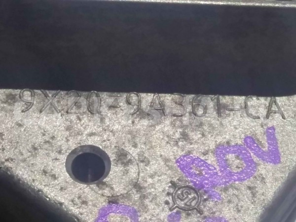 Кронштейн ТНВД Land Rover Range Rover IV рестайлинг (2017—2022) Land Rover Range Rover оригинальный номер 9x2q9a361ca