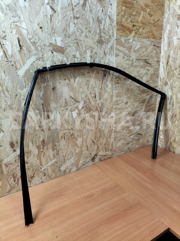 Уплотнитель стекла двери передний правый Nissan Nissan Note 