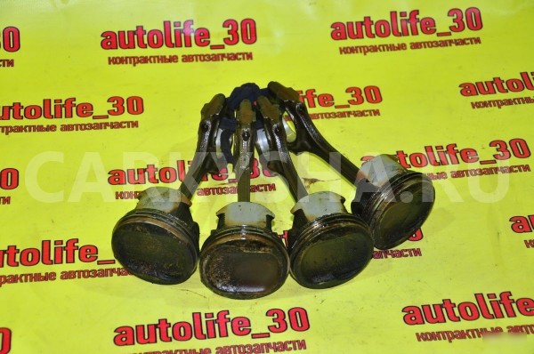 Поршень с шатуном Honda Fit 