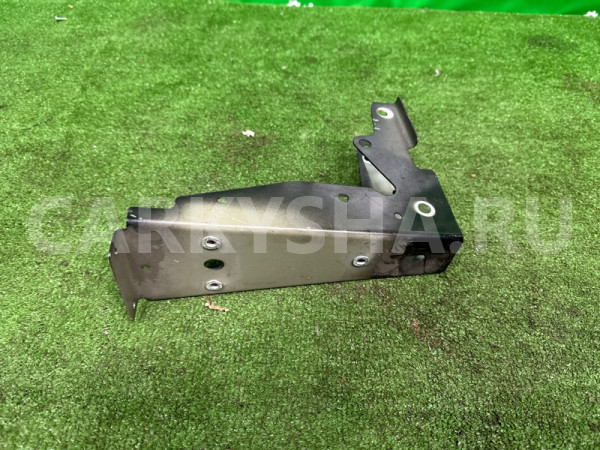 Кронштейн крыла Porsche Panamera 2009-2013 97050435504 970 Porsche Panamera 