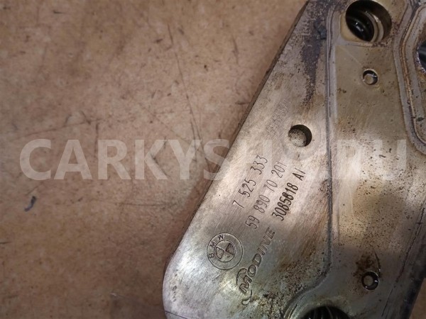 Название детали Масляный радиатор Модель BMW 3-серия E90 BMW 3er оригинальный номер 11427525333