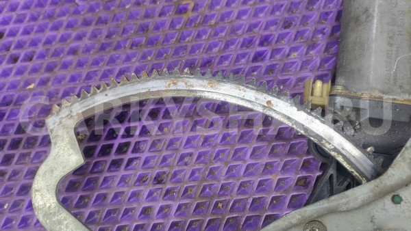 Стеклоподъемник передний правый Mercedes-Benz W210 Mercedes-Benz E-klasse 