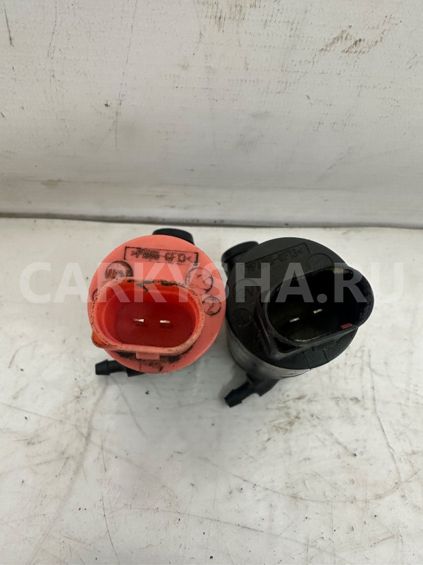 Моторчик бачка омывателя Toyota Yaris 2005-2011 Toyota Yaris оригинальный номер 853300D050
