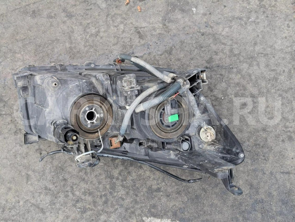Фара Toyota RAV 4 оригинальный номер 811500R030
