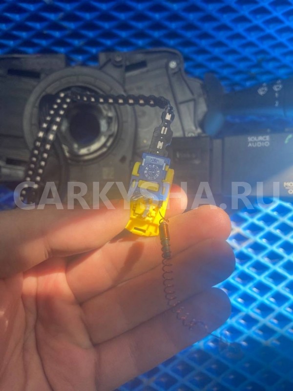 Переключатель подрулевой Renault Kaptur I (2016—2020) Renault 16 оригинальный номер 255675914R