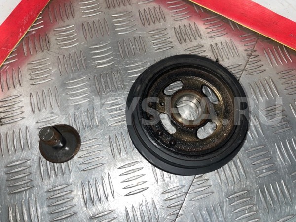 Шкив коленвала Nissan Serena 