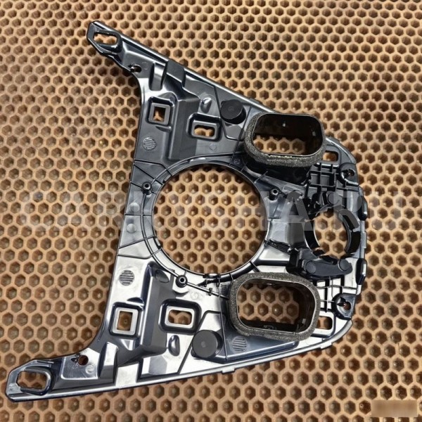 Кронштейн центрального динамика BMW 5er 